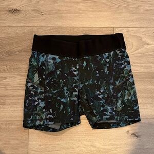 Lululemon Running Short size 2